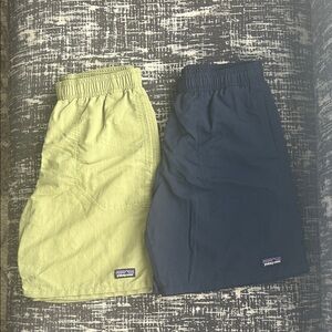 Patagonia Kids Bundle of 2 Baggies Shorts in Olive and Navy